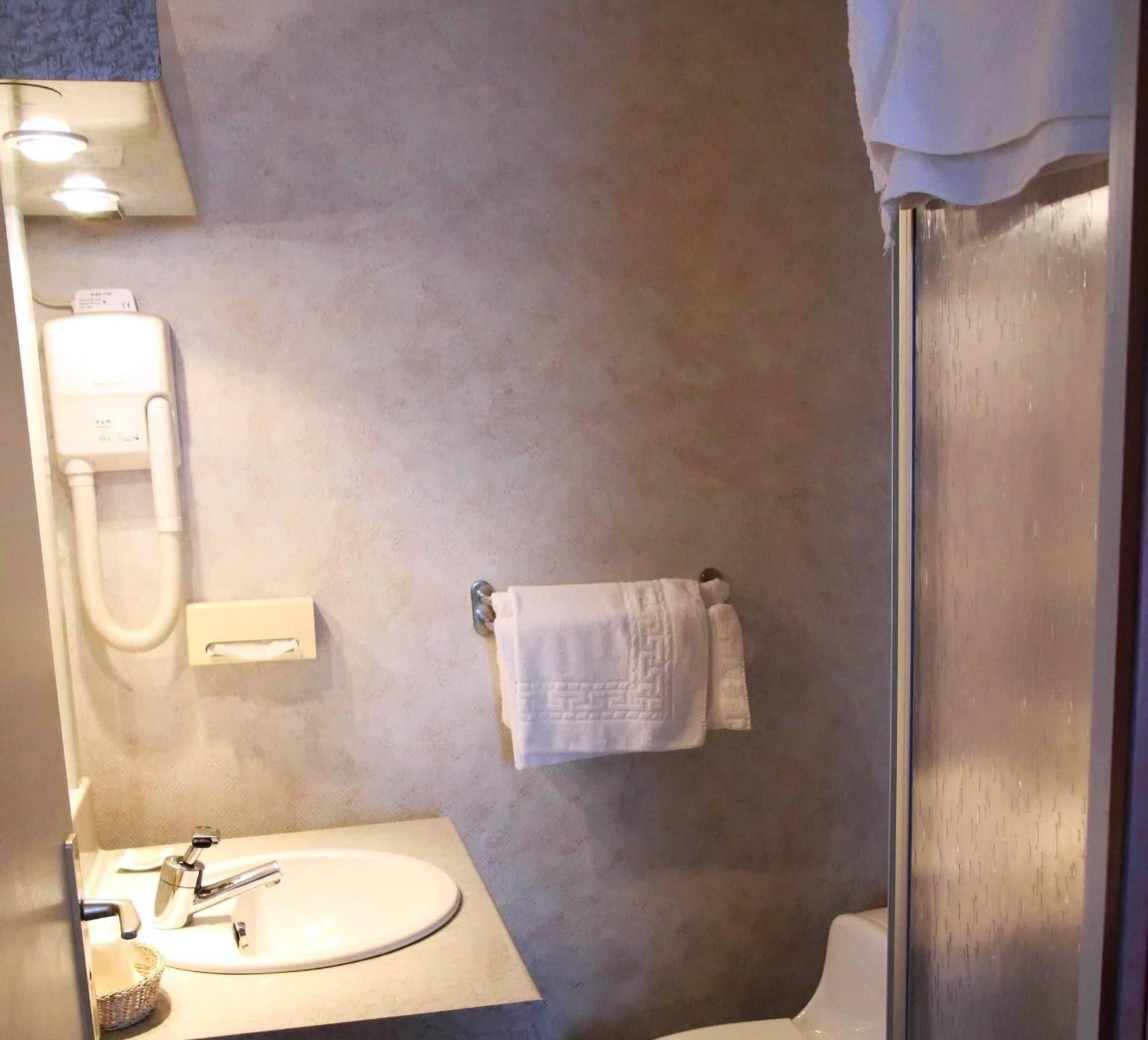 Hotel De Clisson Saint Brieuc Eksteriør billede