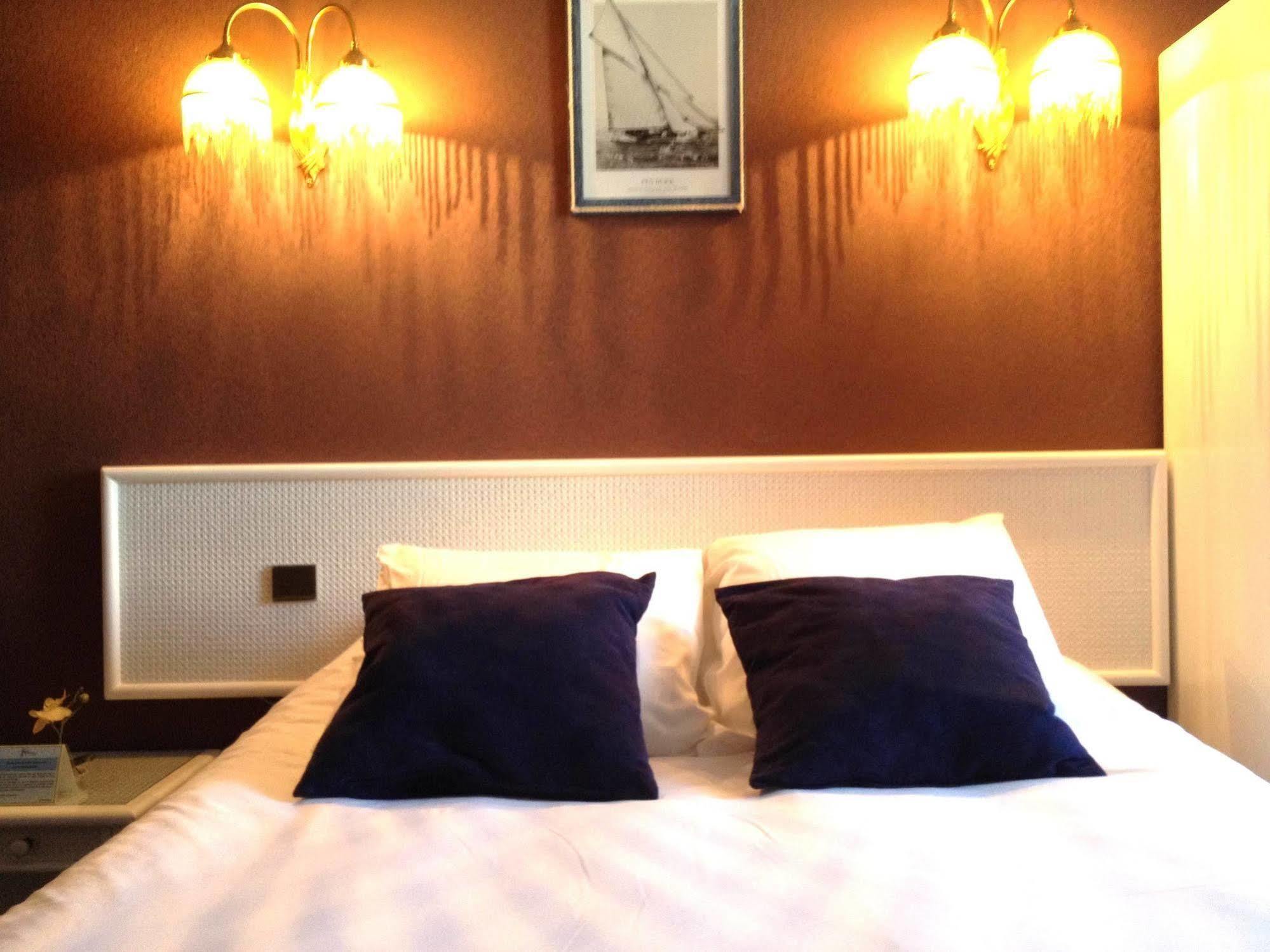 Hotel De Clisson Saint Brieuc Eksteriør billede